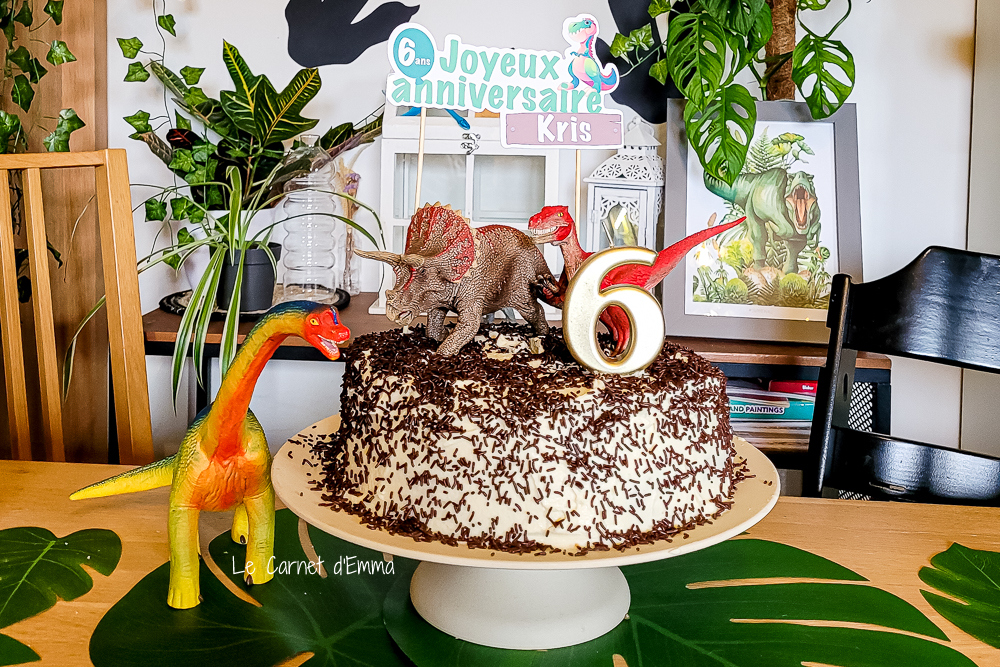 Gateau anniversaire dinosaure