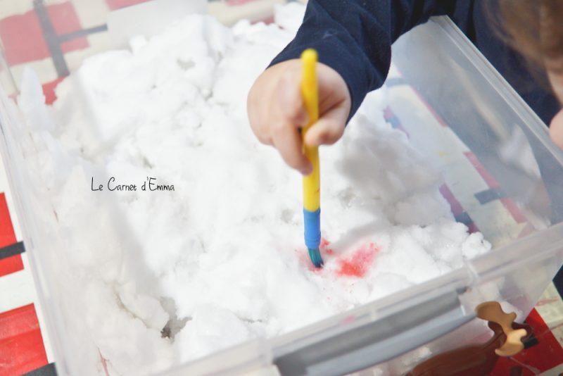 Activité manuelle, enfant, peinture, peindre de la neige