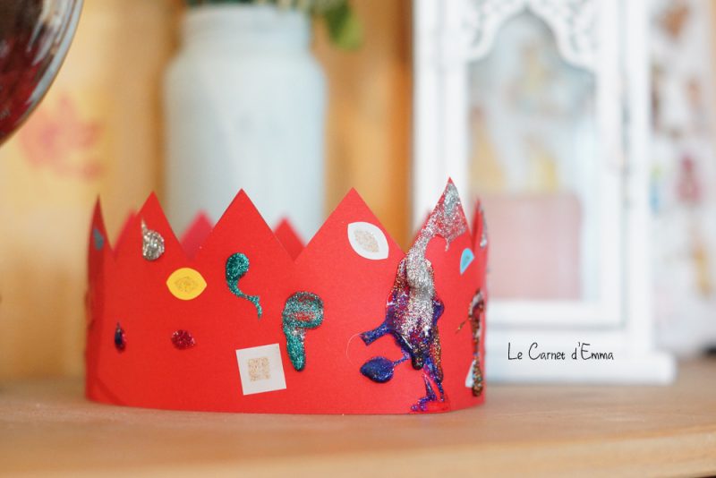 DIY couronne pour la galette des rois Activité manuelle à faire avec les enfants à partir de 2 ans Avec mes dix doigts