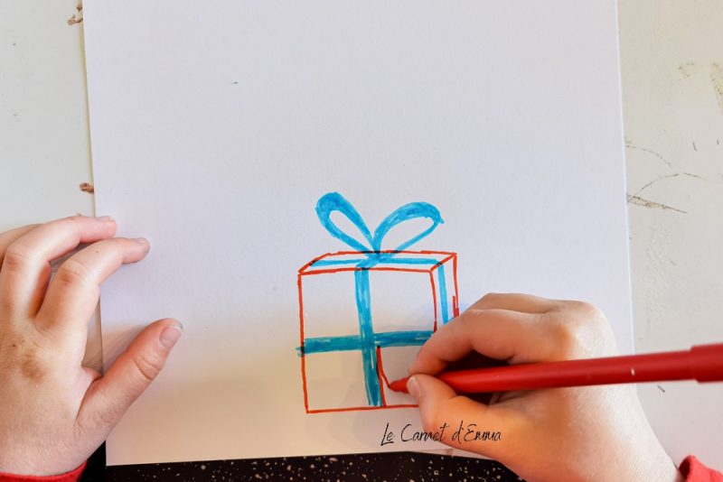 Activité manuelle sur le thème de la saint valentin. Activité créative avec du papier bulle pour créer des ballons pour la fête des amoureux. Bricolage maternelle pour les grands et les petits.