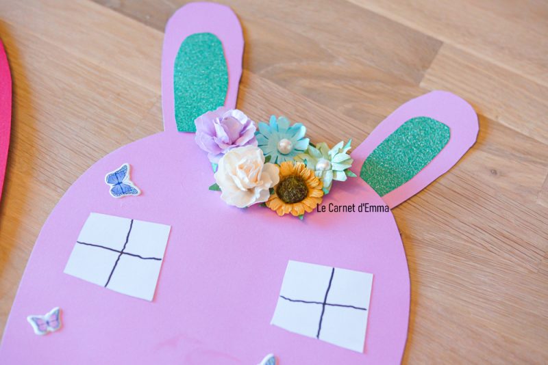 Activité manuelle et créative sur le thème de Pâques. Bricolage maternelle du printemps. Maison du lapin de pâques en papier collage. Loisirs créatifs pour les petits et les grands.