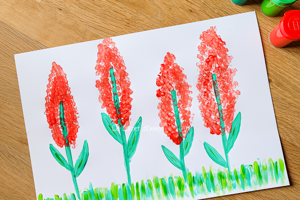 Résultat de l'activité manuelle peindre des fleurs avec des cotons tiges