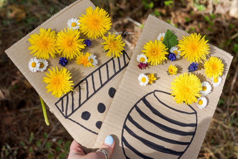 au cours d'une sortie en forêt ou jardin mettre des fleurs dans les trous de votre carton pour former votre bouquet de fleurs dans votre vase